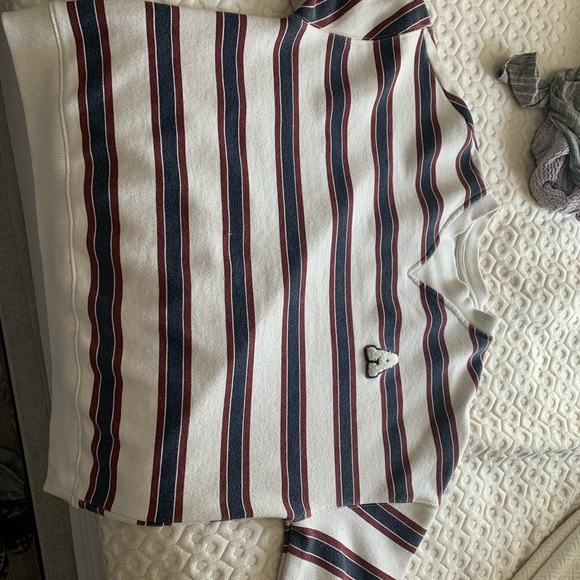 Crewneck - Picture 1 of 4